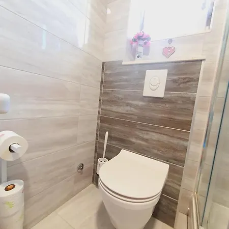 Luxury Retreat With A Pool Daire *